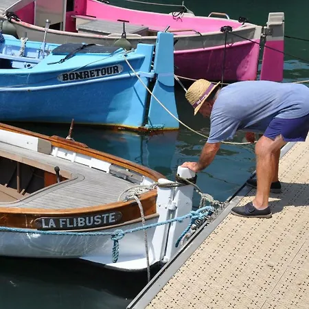 Apartment Proche Du Port Nice